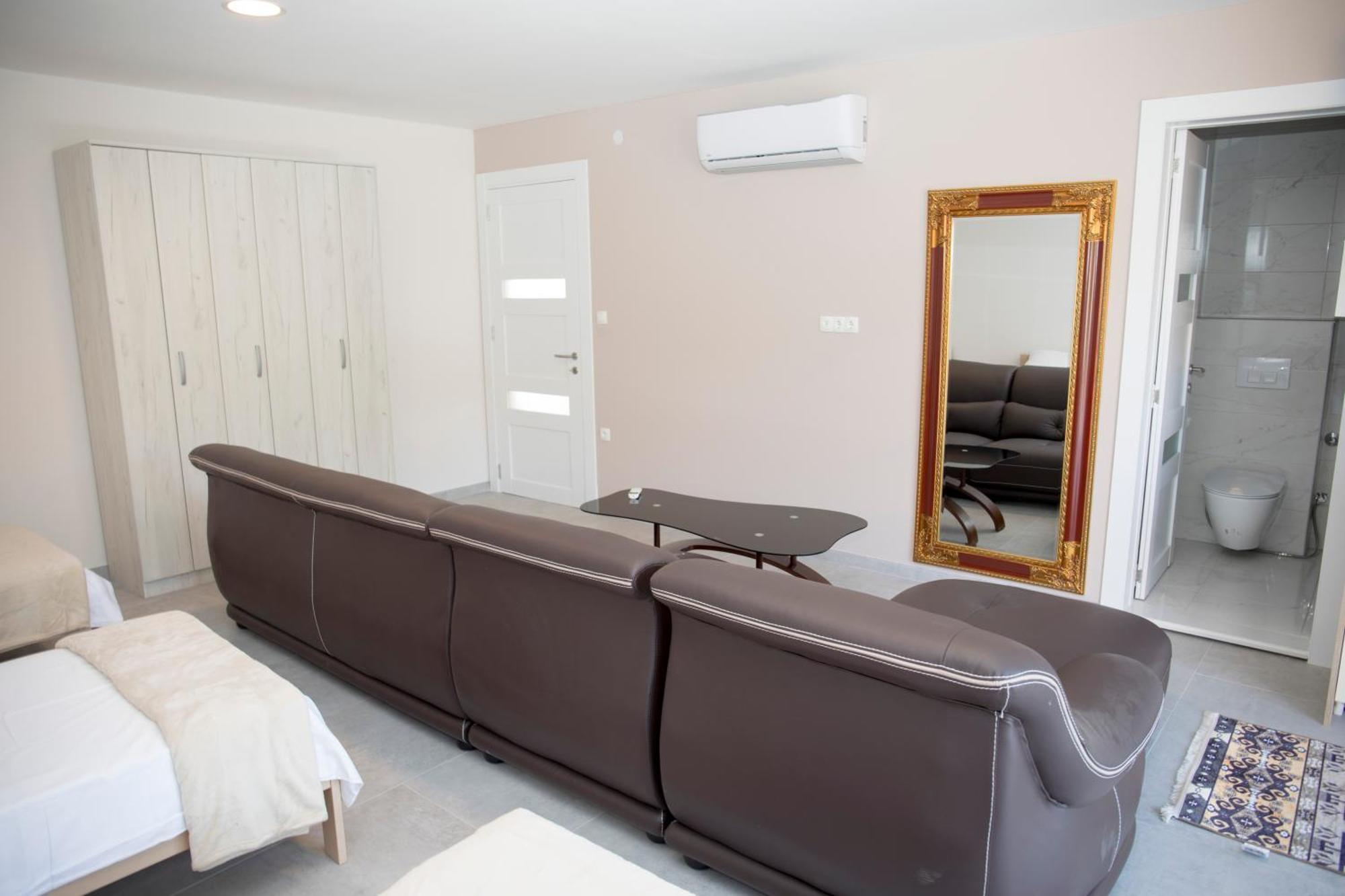 Kovac Riverfront Apartments Mostar Exterior foto